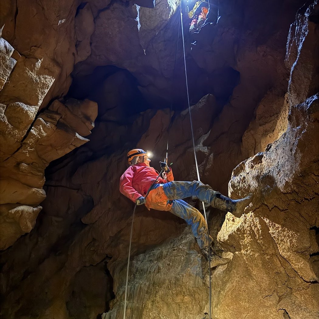Aqua Vertige, Canyoning & Spéléologie 1