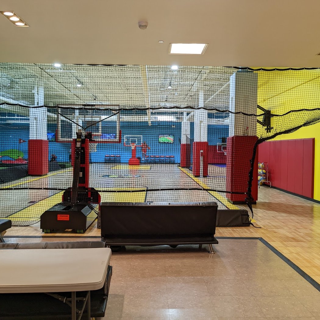 Hi Five Sports Zone Northbrook 3
