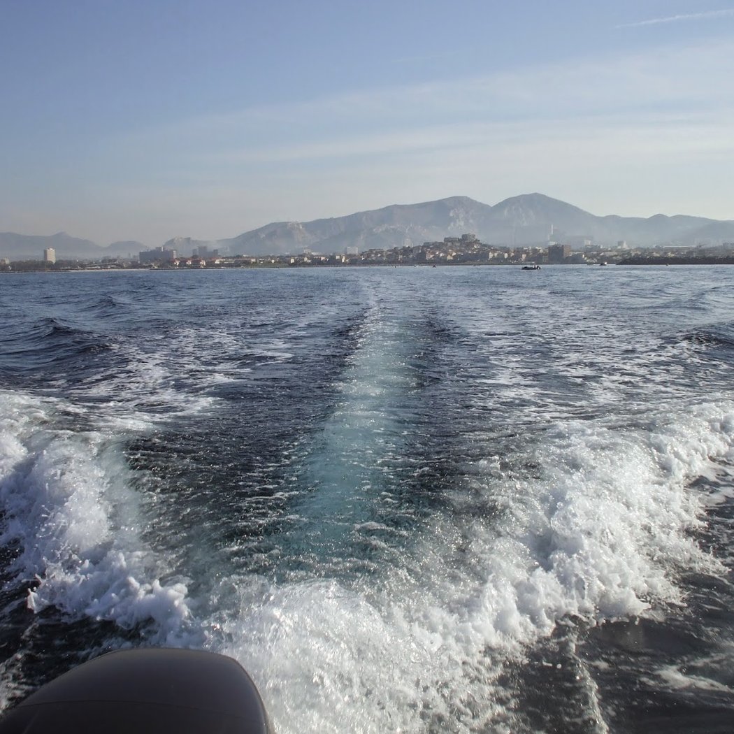 On Board Allowed Bateau 2