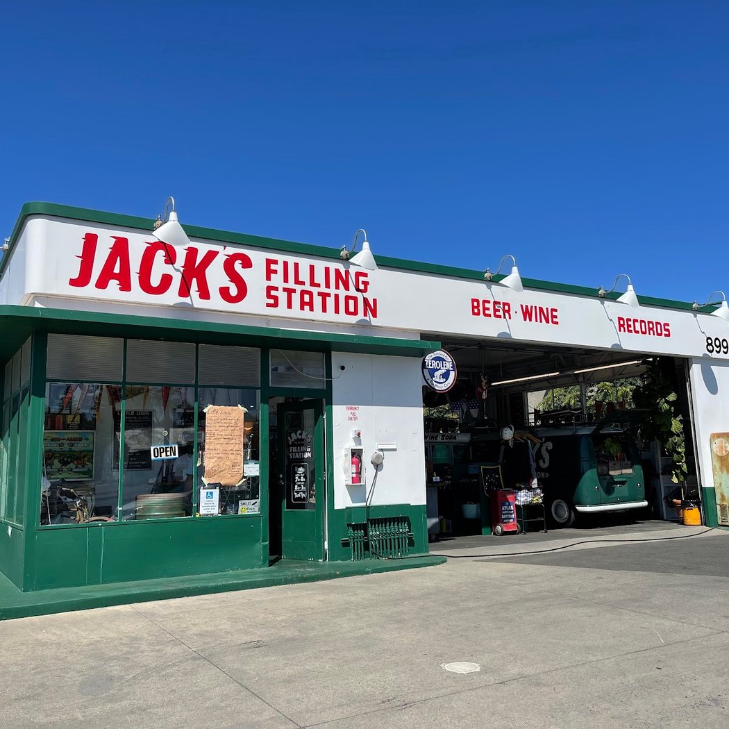 Jack’s Filling Station 3