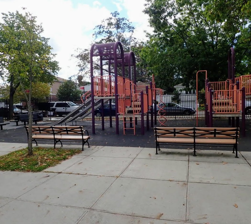 Whitestone Playground 2