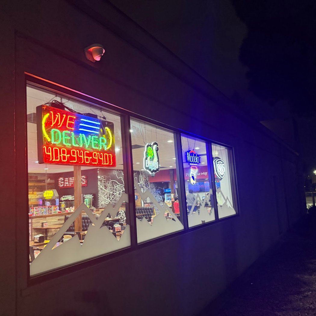 Mountain Mike's Pizza 2