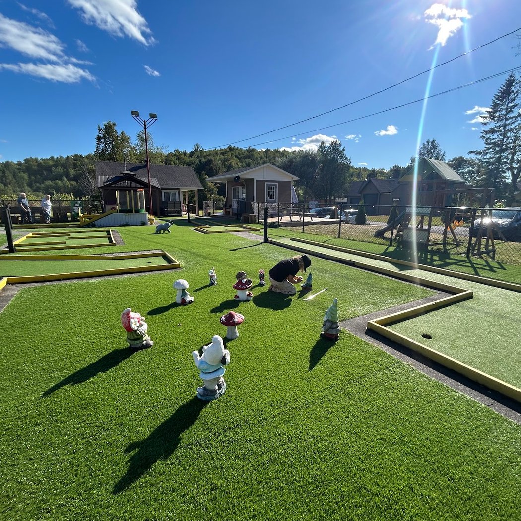Mini Putt Ste-Béatrix 1