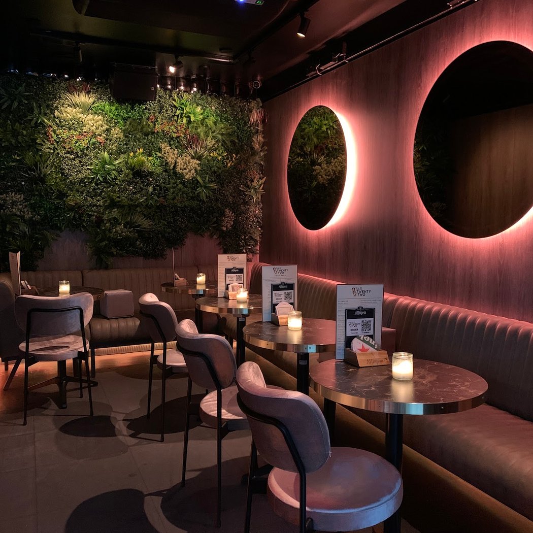 Bar Twenty Two 2