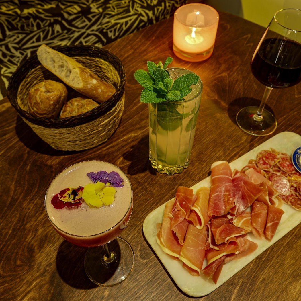 Le Petit Bar Oberkampf 1