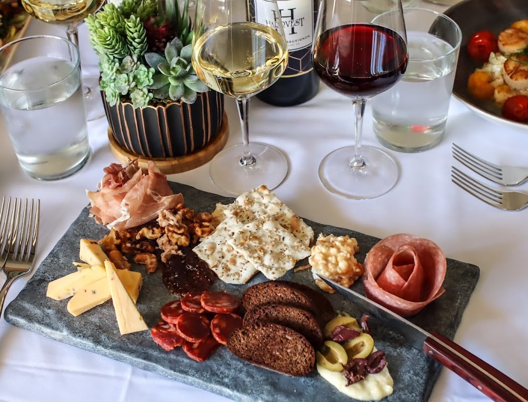 Harvest Restaurant & Bar 1