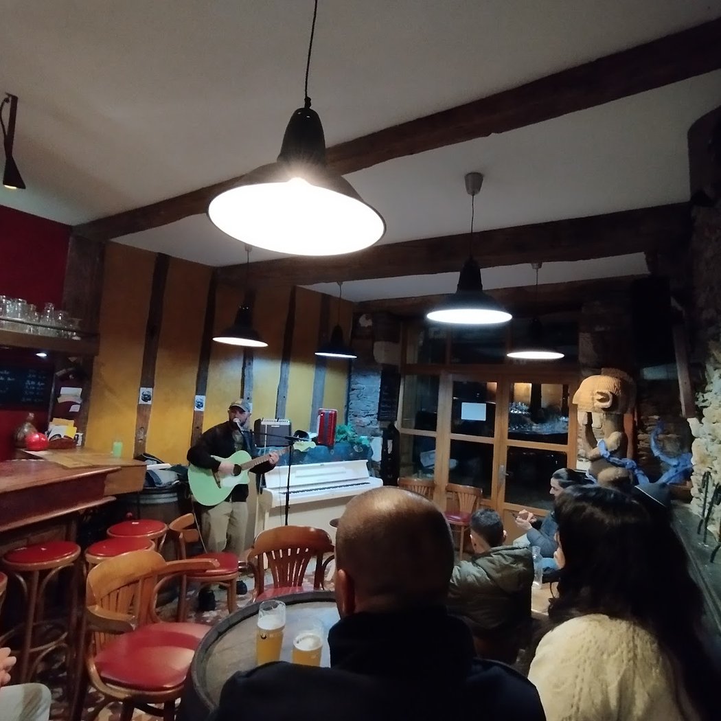 Le Joffre Pub 1