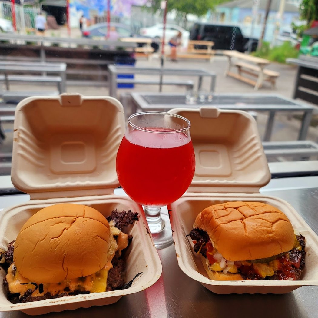Ted’s Burgers 3