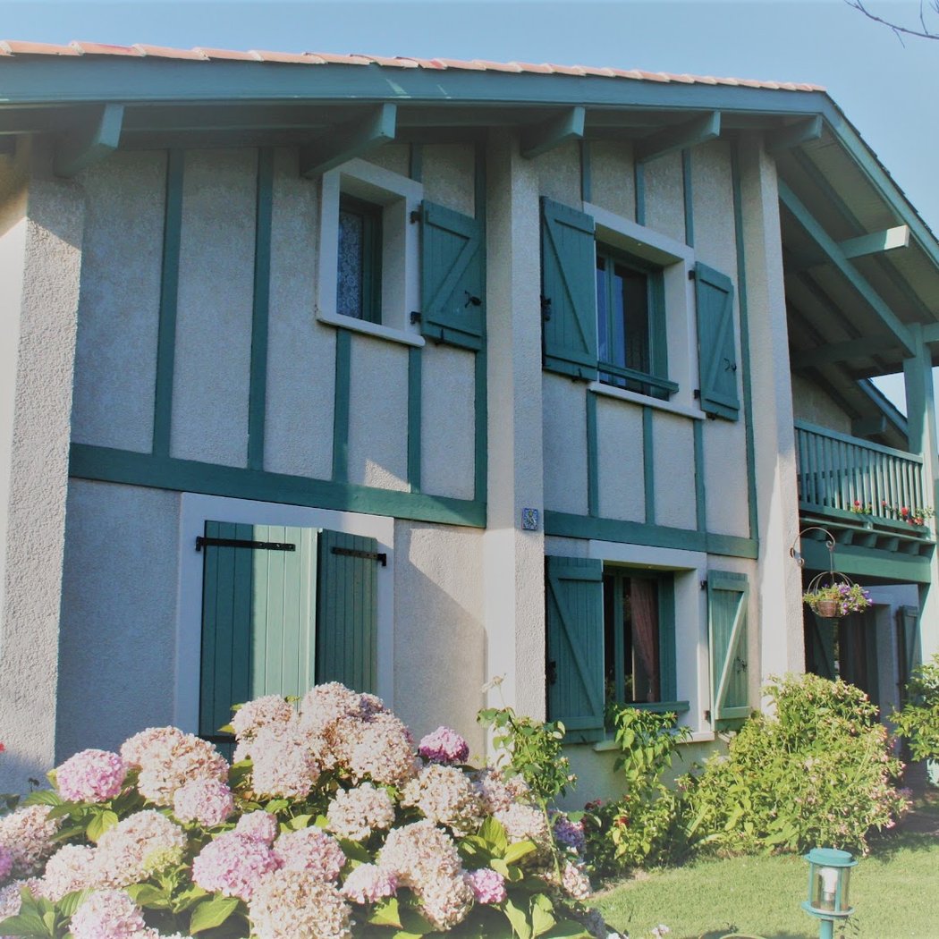 Bed & Breakfast Les Hortensias Anglet 2