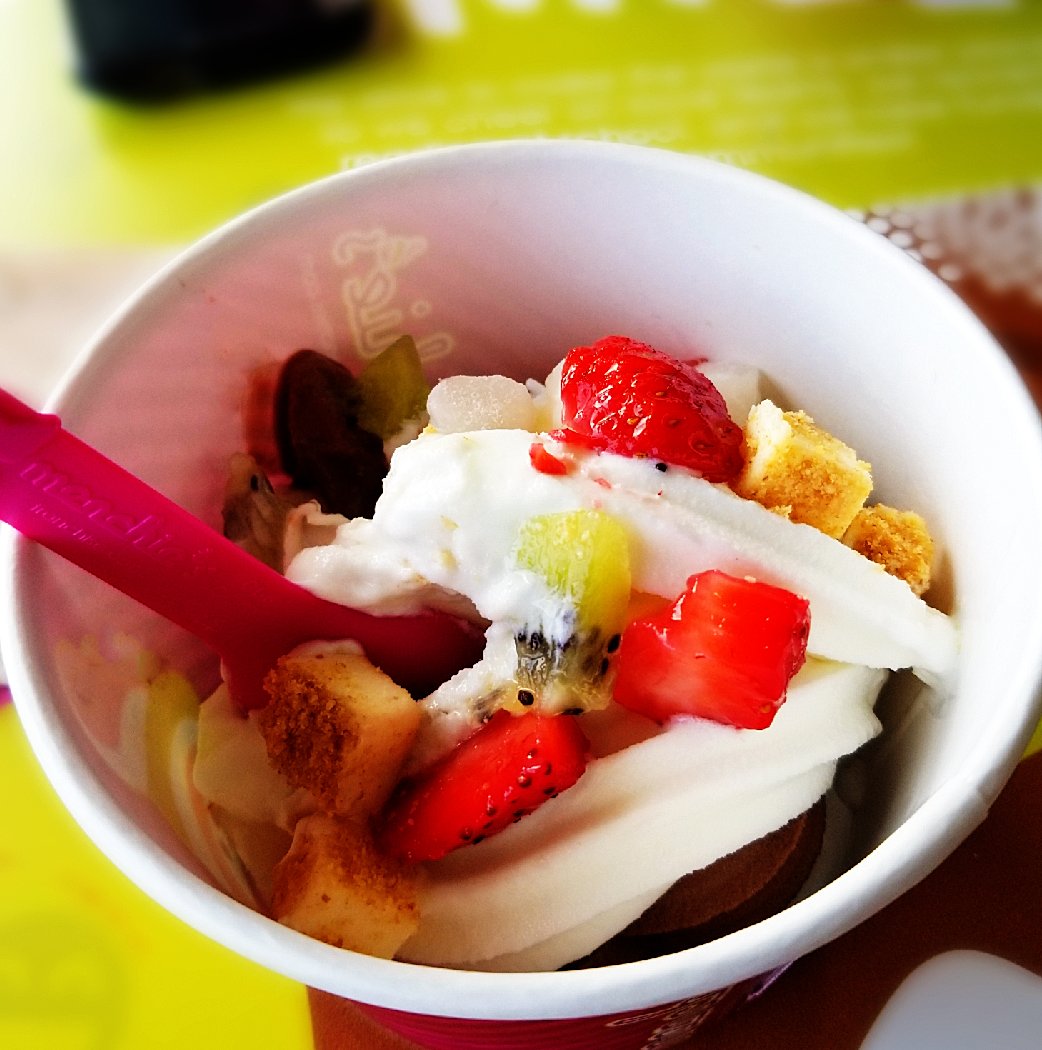 Menchie's Frozen Yogurt 1