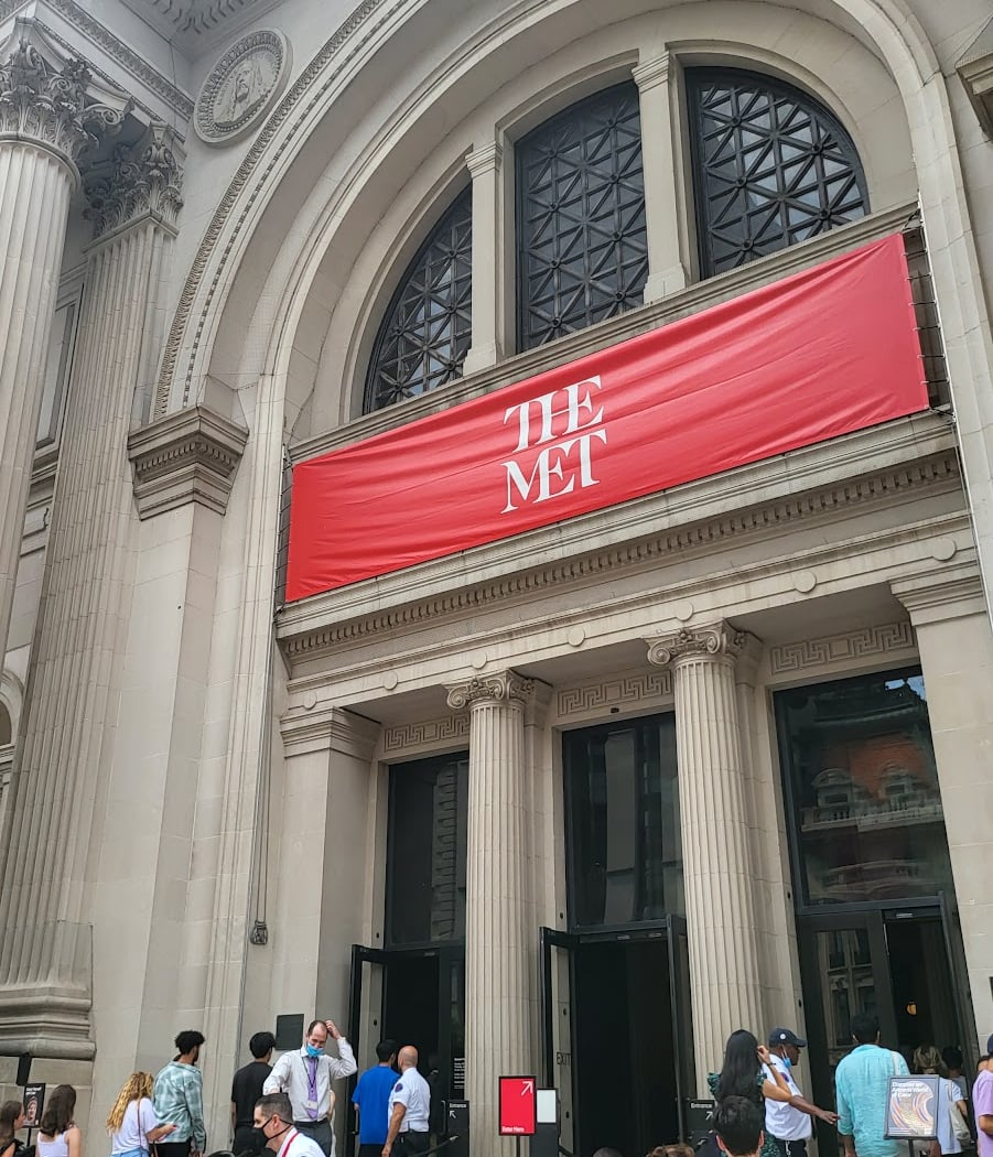 The Met Store 2