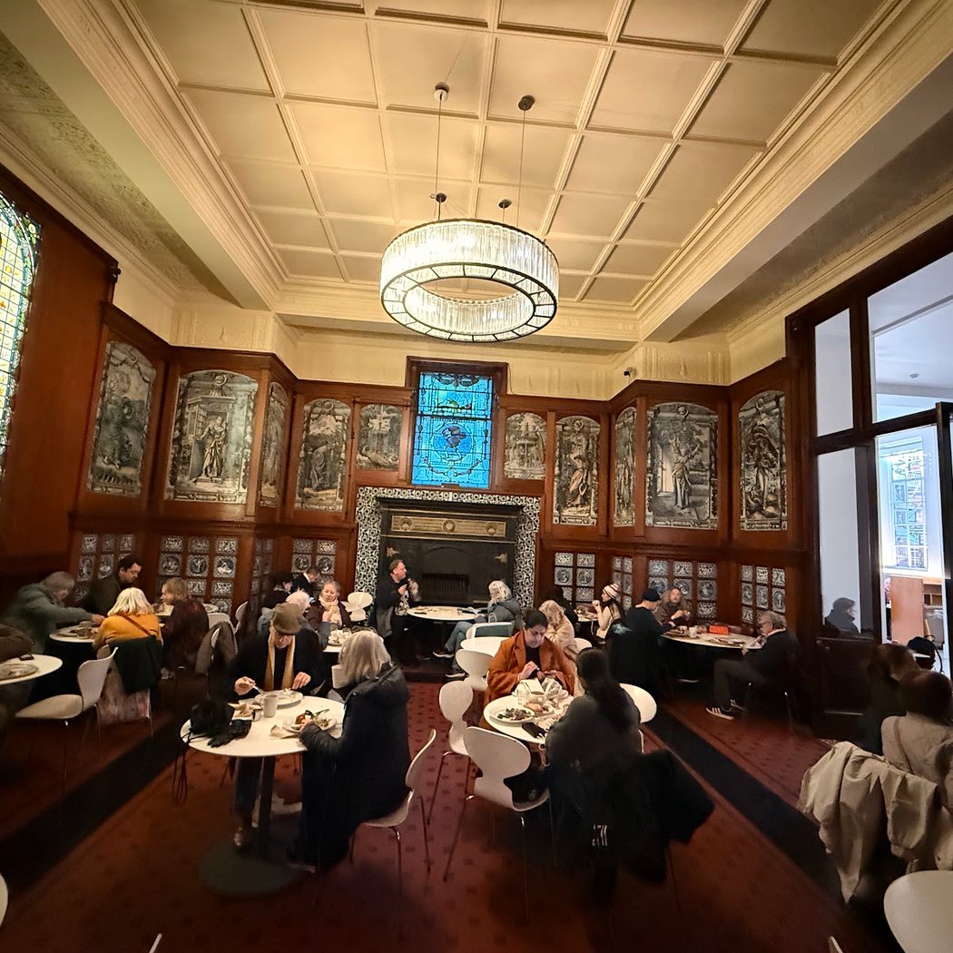 The V&A Cafe 3