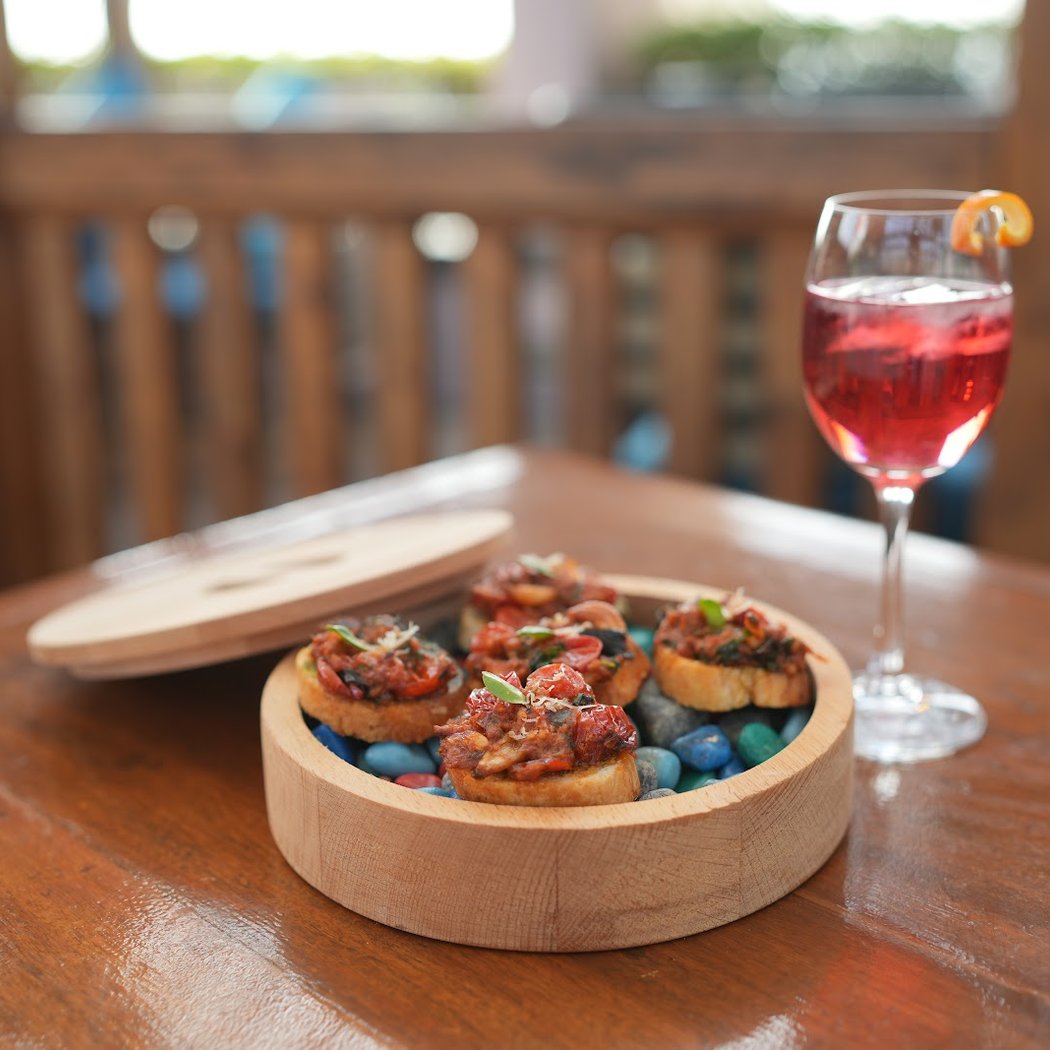 Spot 360 - Rooftop Poolside Bar & Kitchen 3