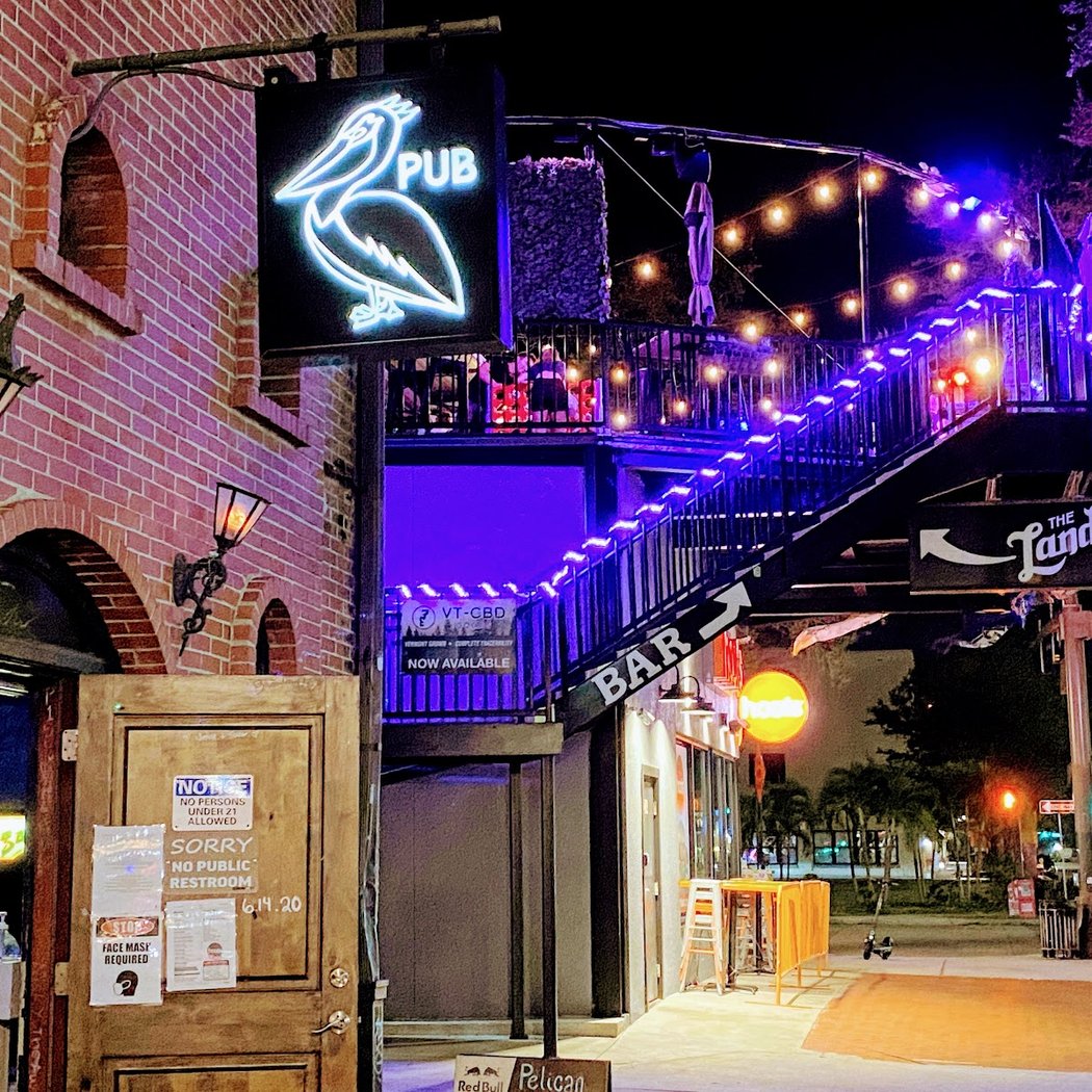 Pelican Pub 1