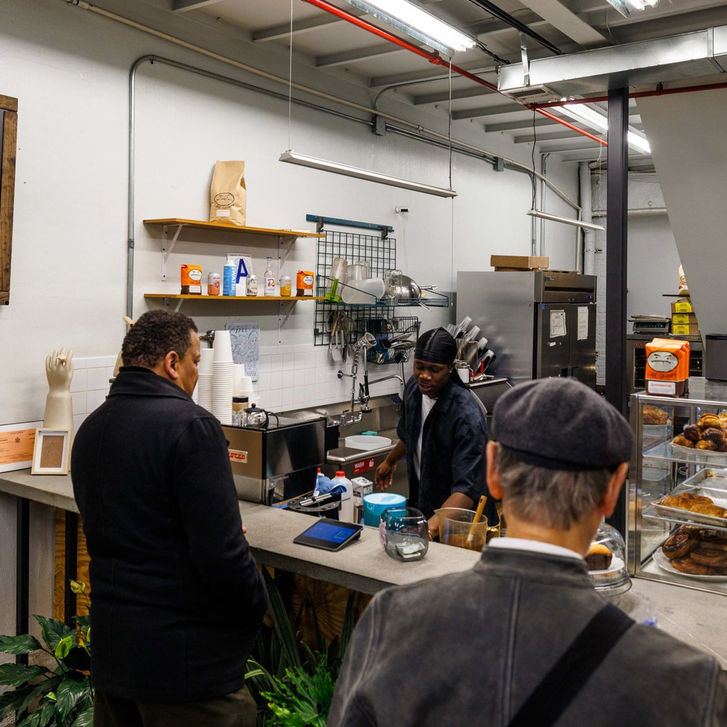MUSHTARI COFFEE SHOP 2