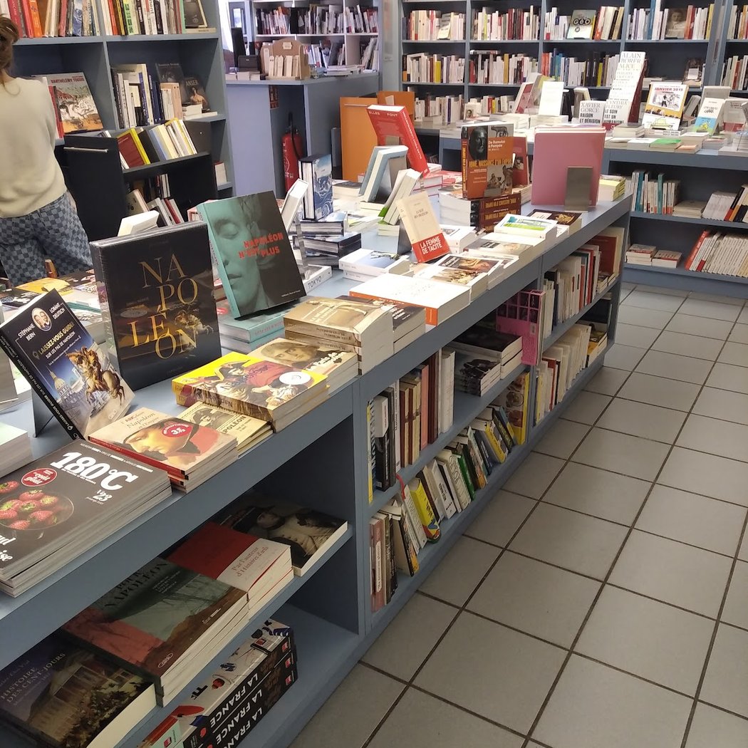 Librairie Chantelivre à Issy-les-Moulineaux 3