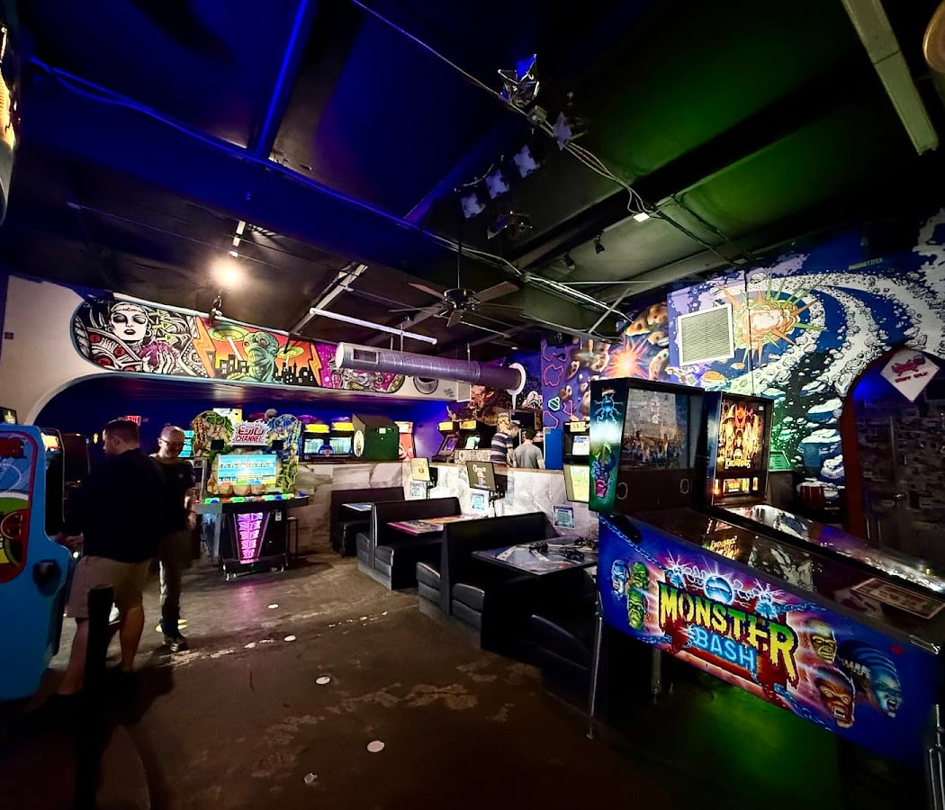 Lowry Parcade 2