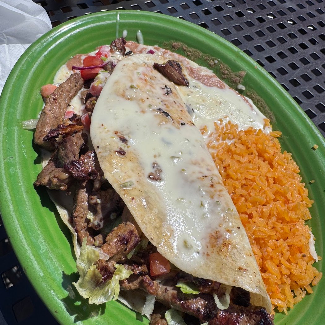 LOS MARIACHIS MEXICAN GRILL 3