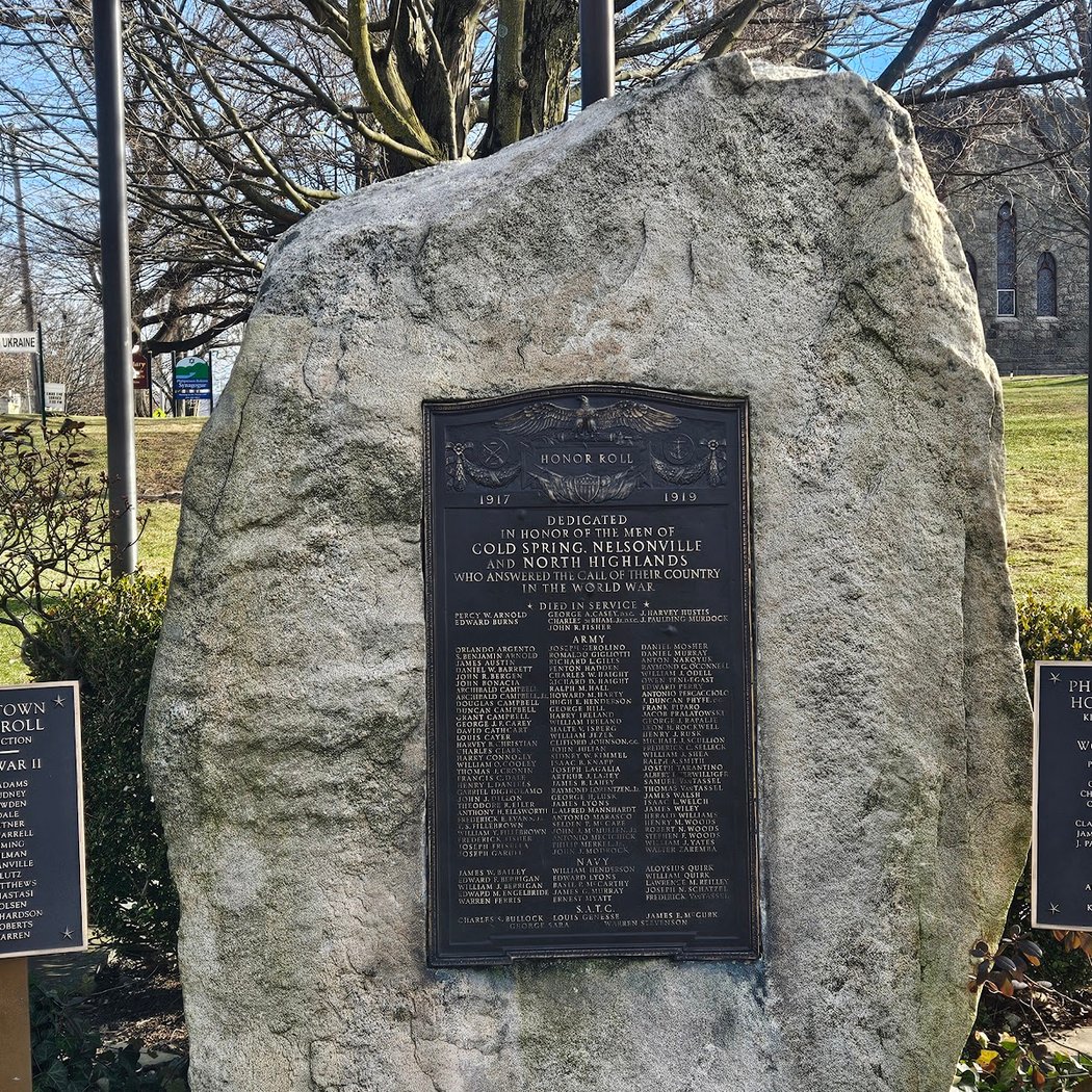 Veterans Monument 3