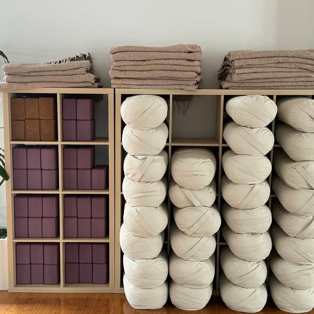 Bloom Strong: Alignment Vinyasa 1