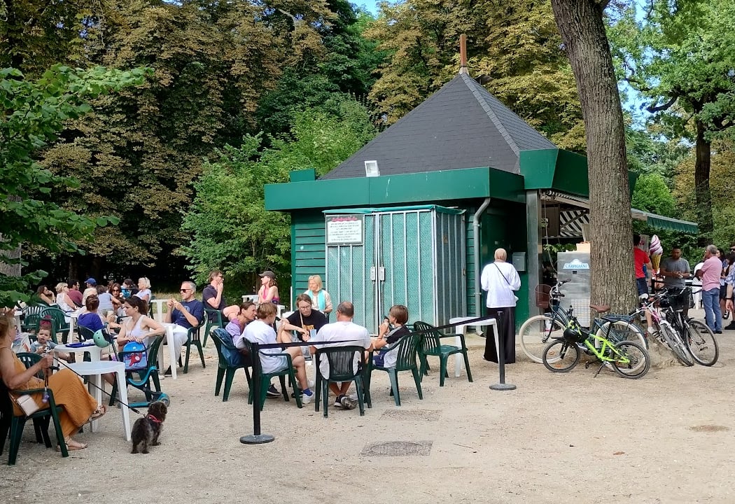 Lemeny Gladys Confiserie Du Lac 3