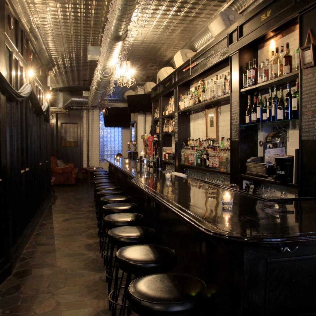Caledonia Bar 2