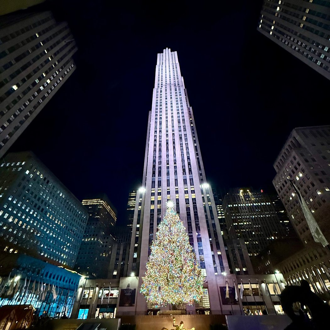 Rockefeller Plaza 1