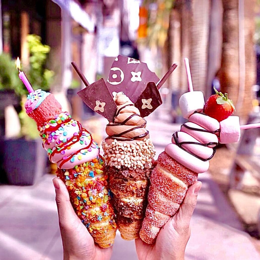 House Of Chimney Cakes Café