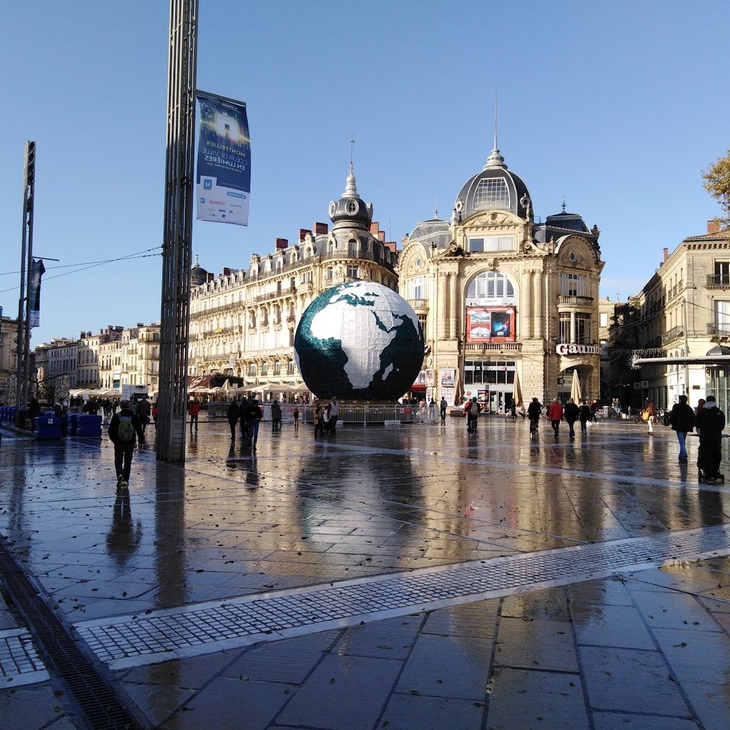 Place de la Comédie 1