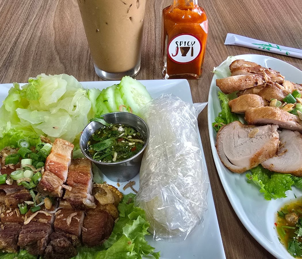 Spicy Joi Banh Mi x Lao Street Food 3
