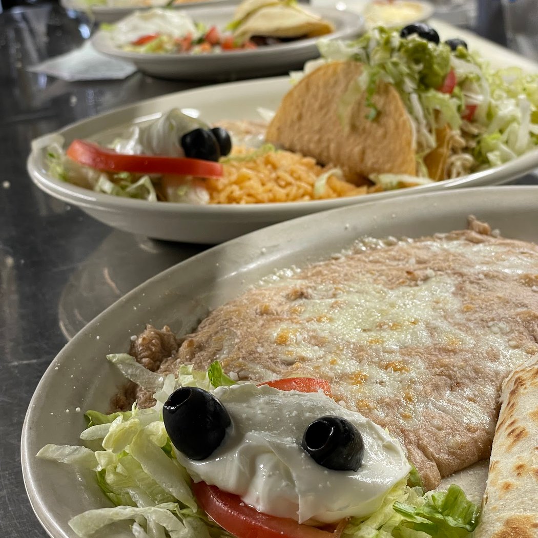 Manuel's Mexican Restaurant 3