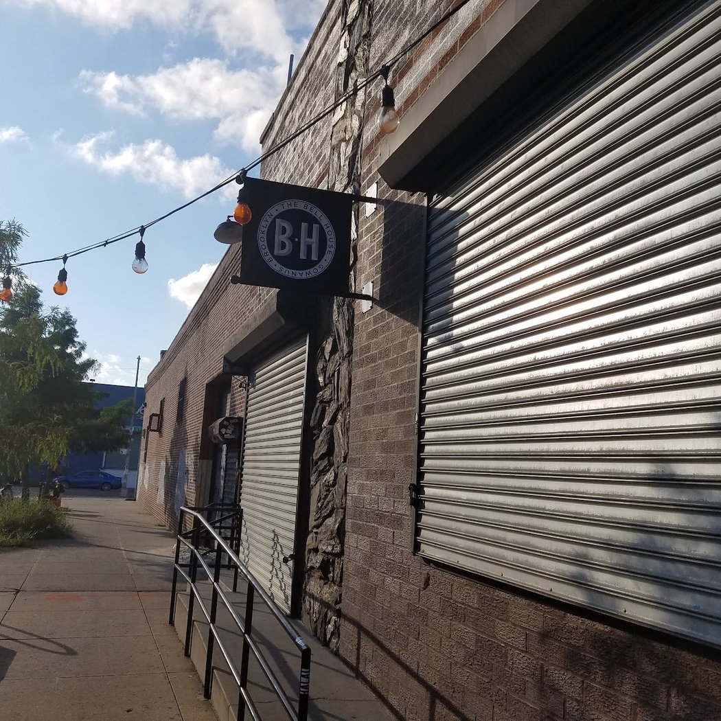 Newcomers at the Bell House 3