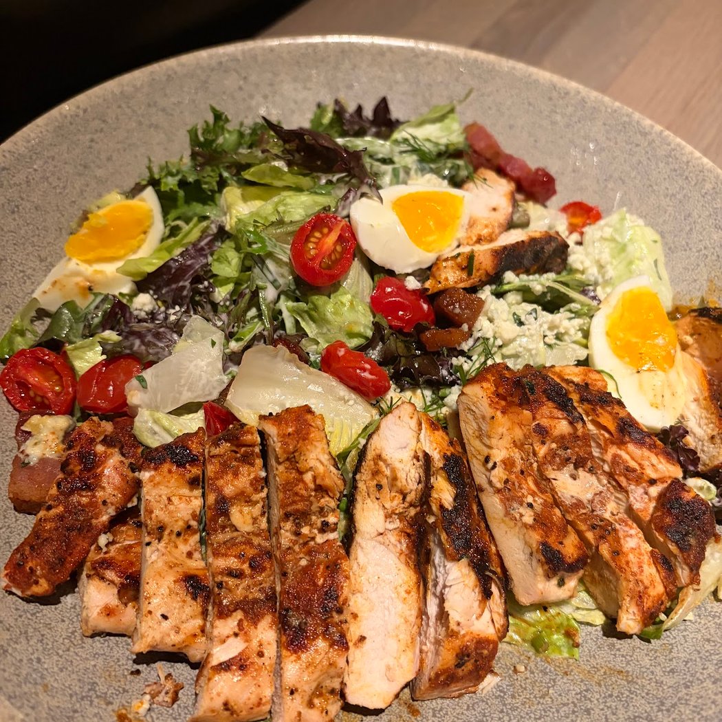 Earls Kitchen + Bar 3
