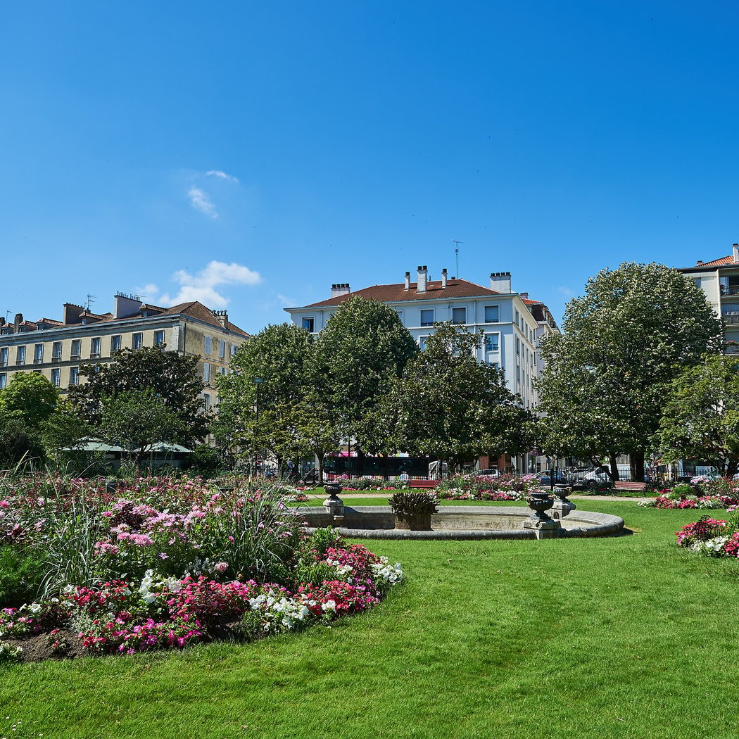 Léon Bonnat Garden 2