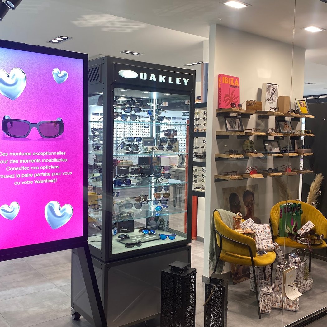 NEWVISION - Opticien St Maur - Ray Ban - Céline - Chloé - St Laurent - Ba&sh - Oliver People - Oakley 2