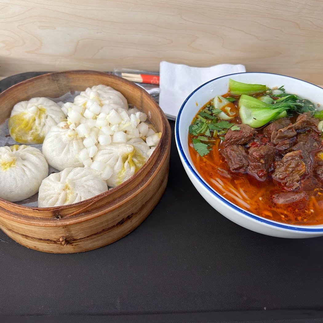 Lee & Bai Chinese Buns Shop 2