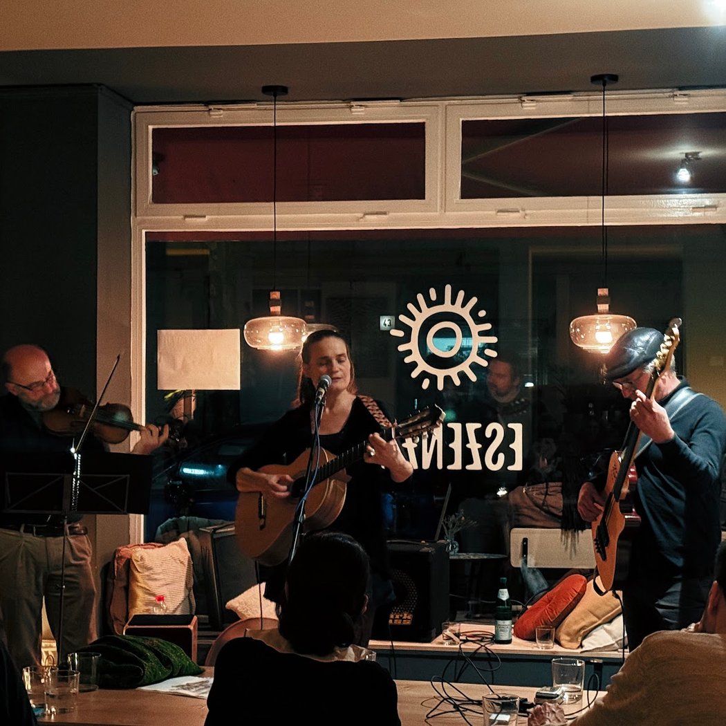 Eszenzia Restaurant 3