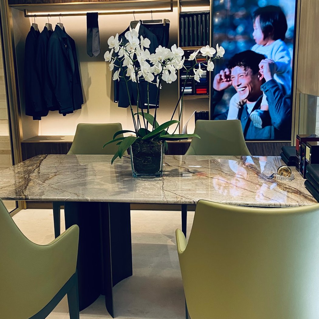 Canali Boutique 3