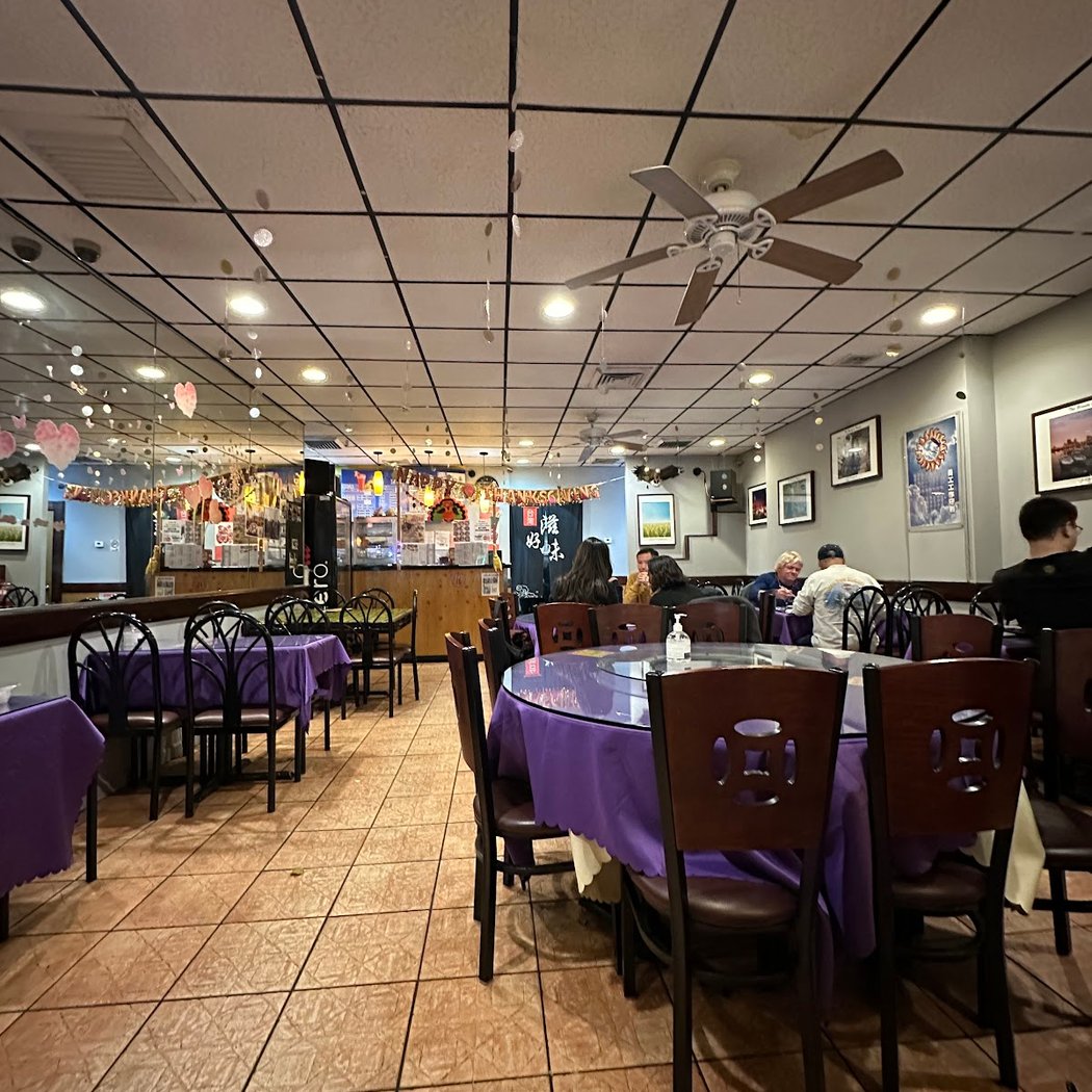 El Gustazo Empanadas Restaurant 2