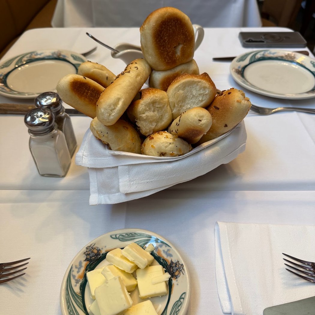 Peter Luger Steak House 3