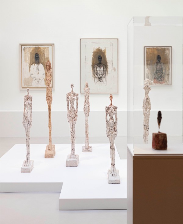 Alberto Giacometti, Ne pas parler de sculptures peintes 1