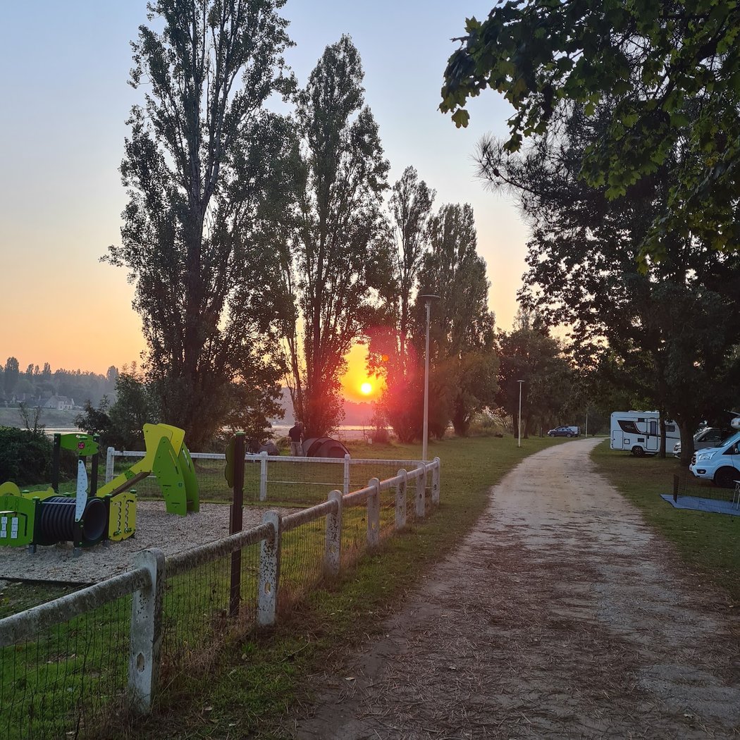 Rivers Route • Road to St. Dyé 3