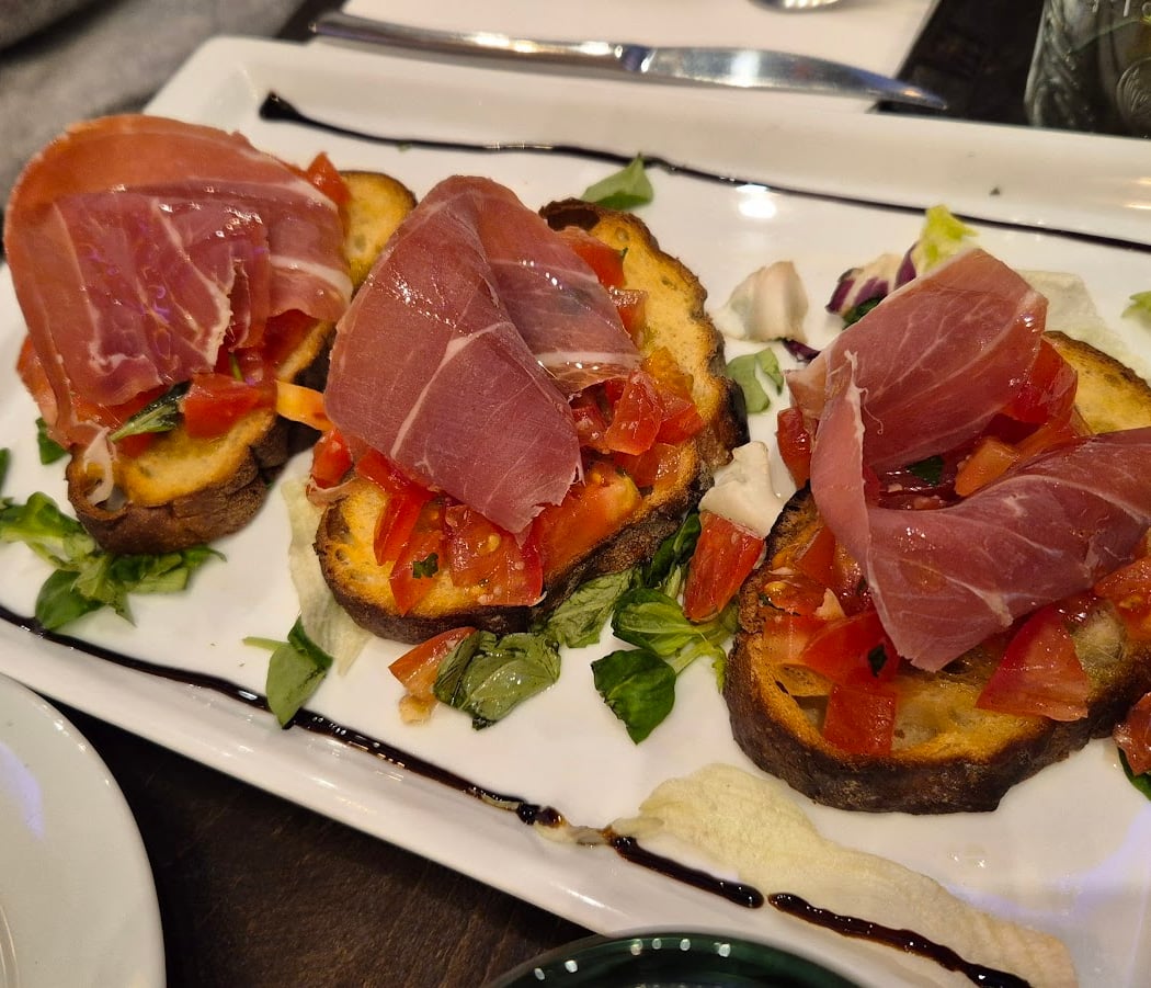 AZZURRO BISTRO 3