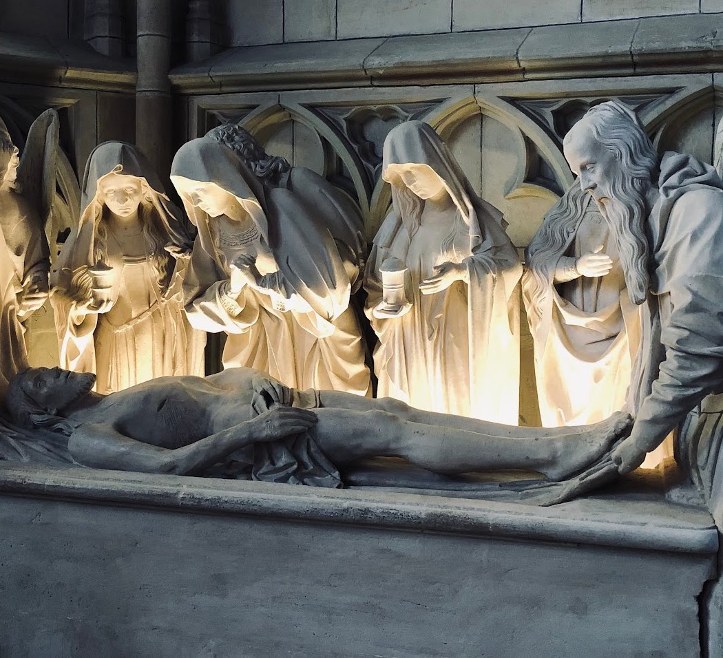 La Basilique de Notre-Dame-de-l'Epine 1