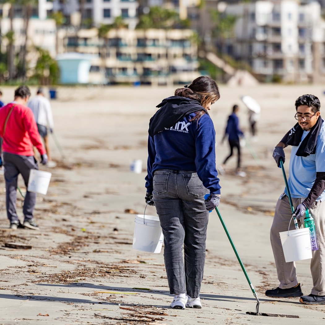 Independence from Litter Beach Cleanup 1