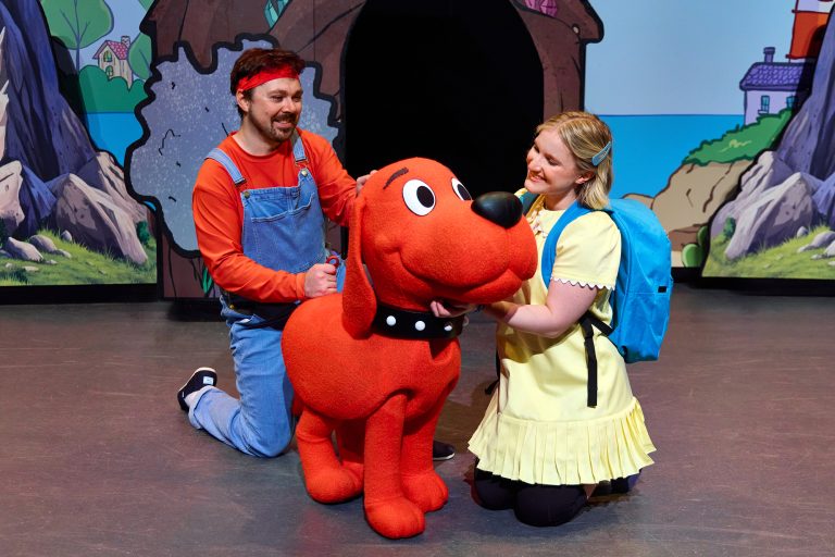 Clifford the Big Red Dog 1