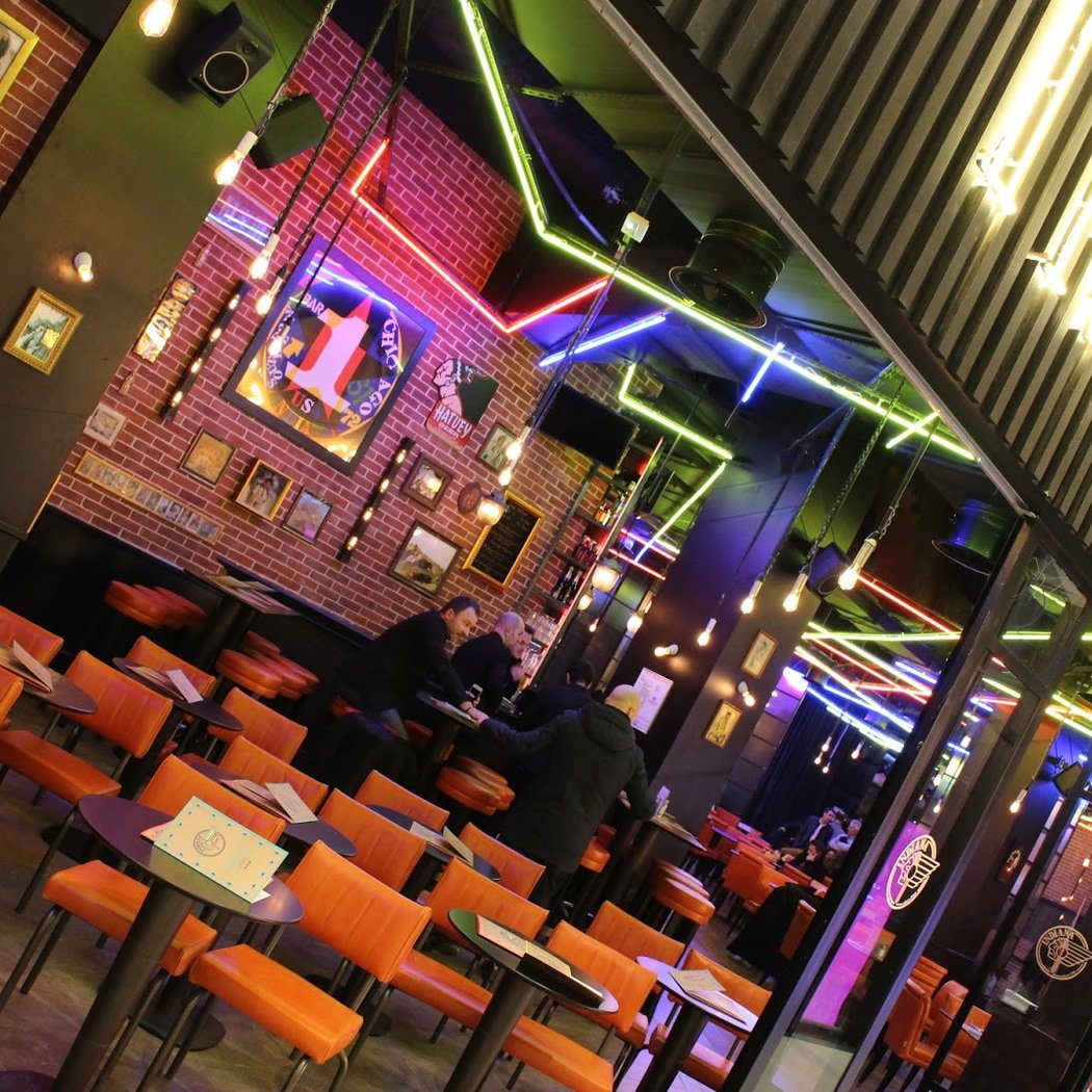 Indiana Café 2
