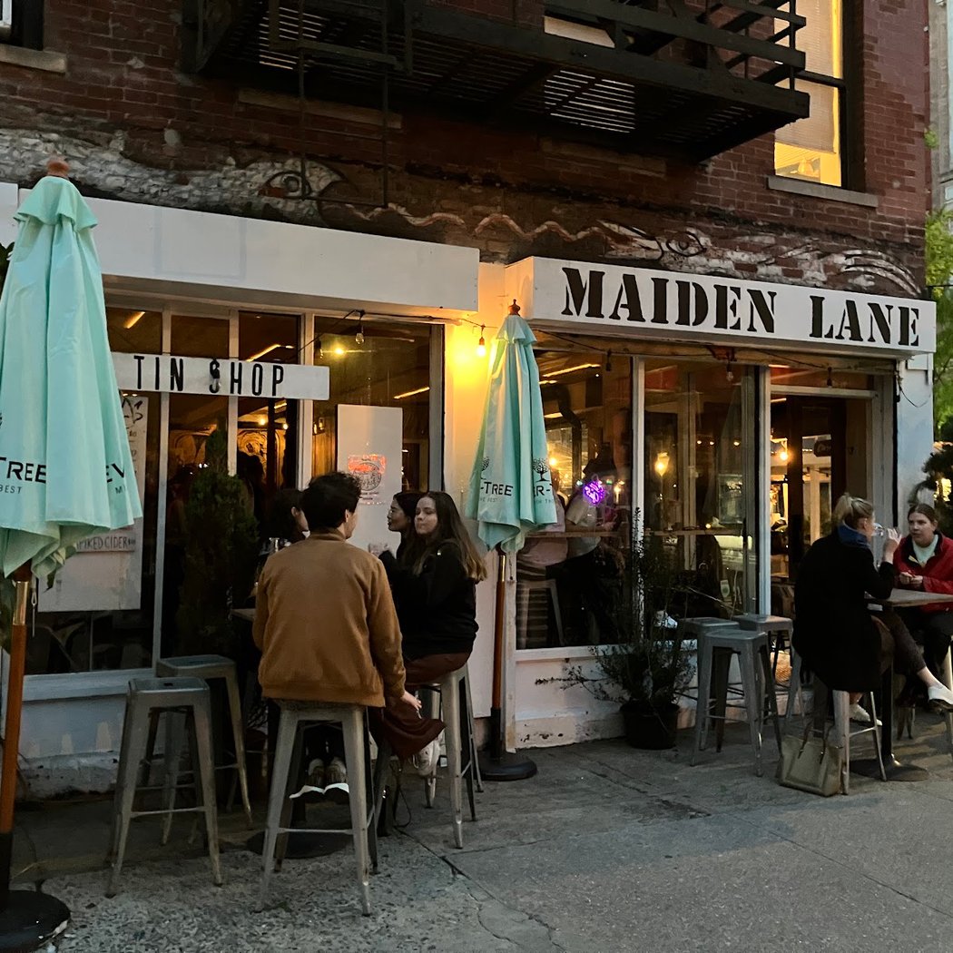 Maiden Lane Trivia Night 3