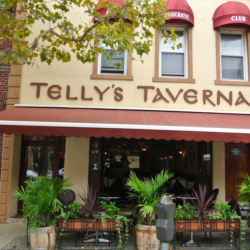 Telly's Taverna 4