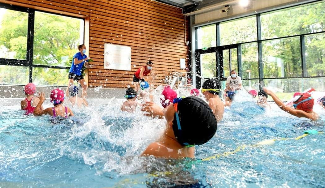 Chasse aux œufs à la piscine 2